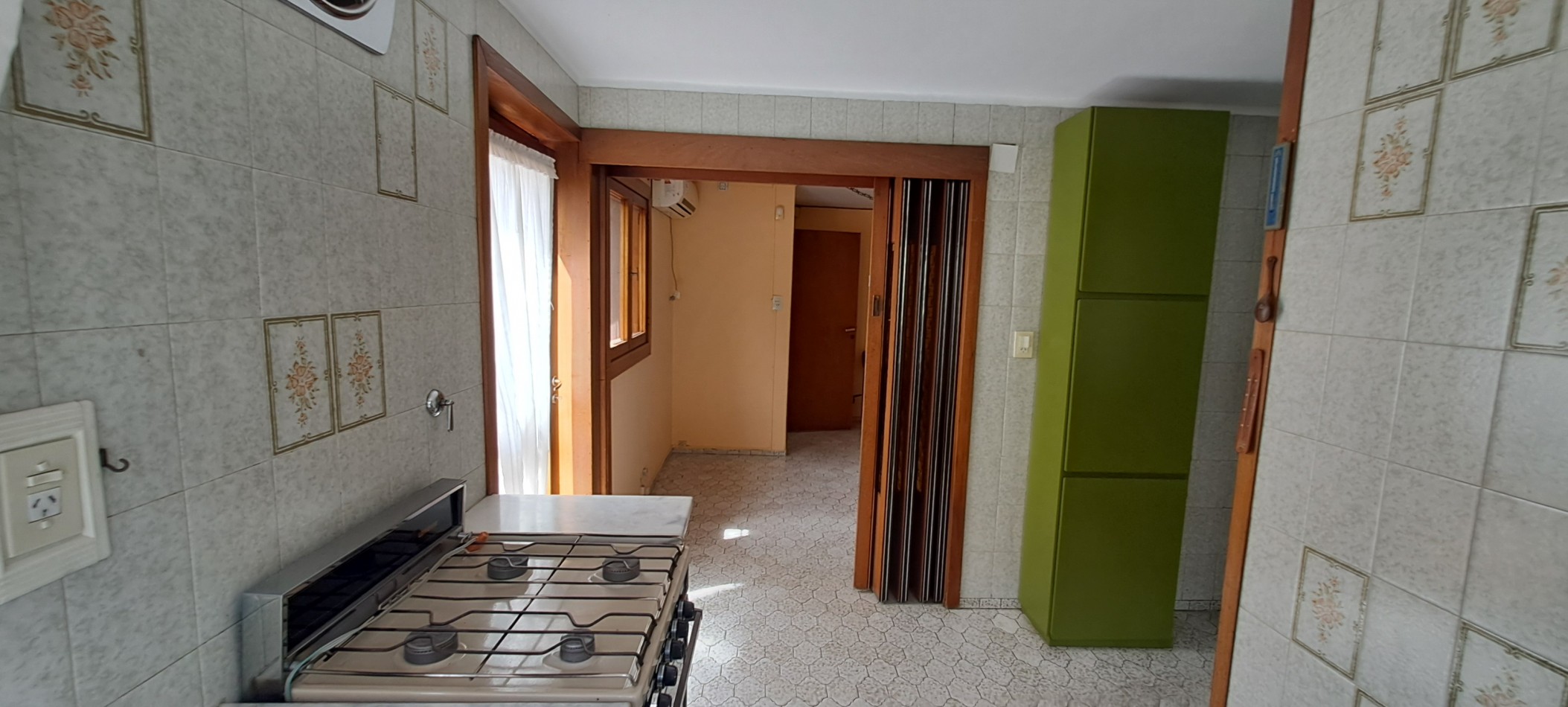 FUNCIONAL CASA EN VENTA