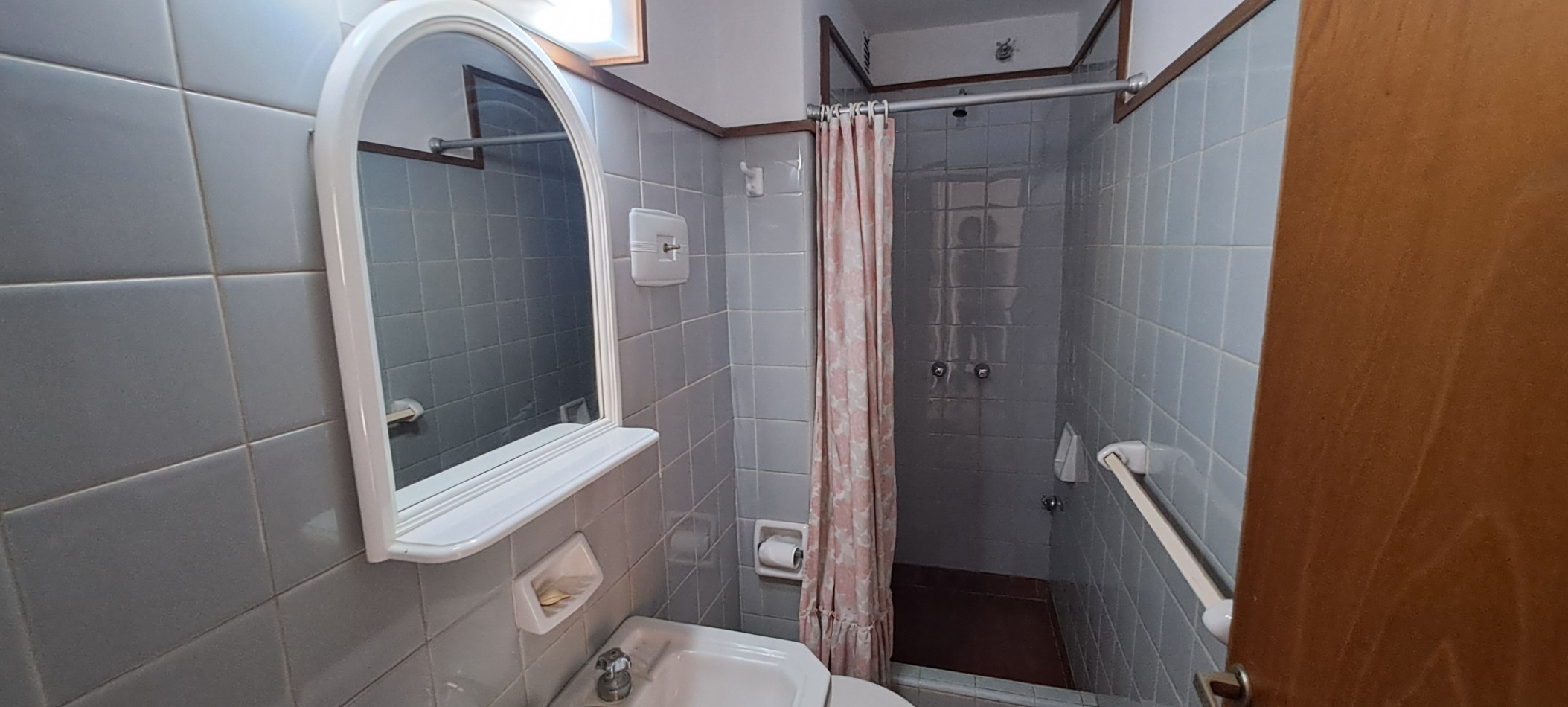 FUNCIONAL CASA EN VENTA