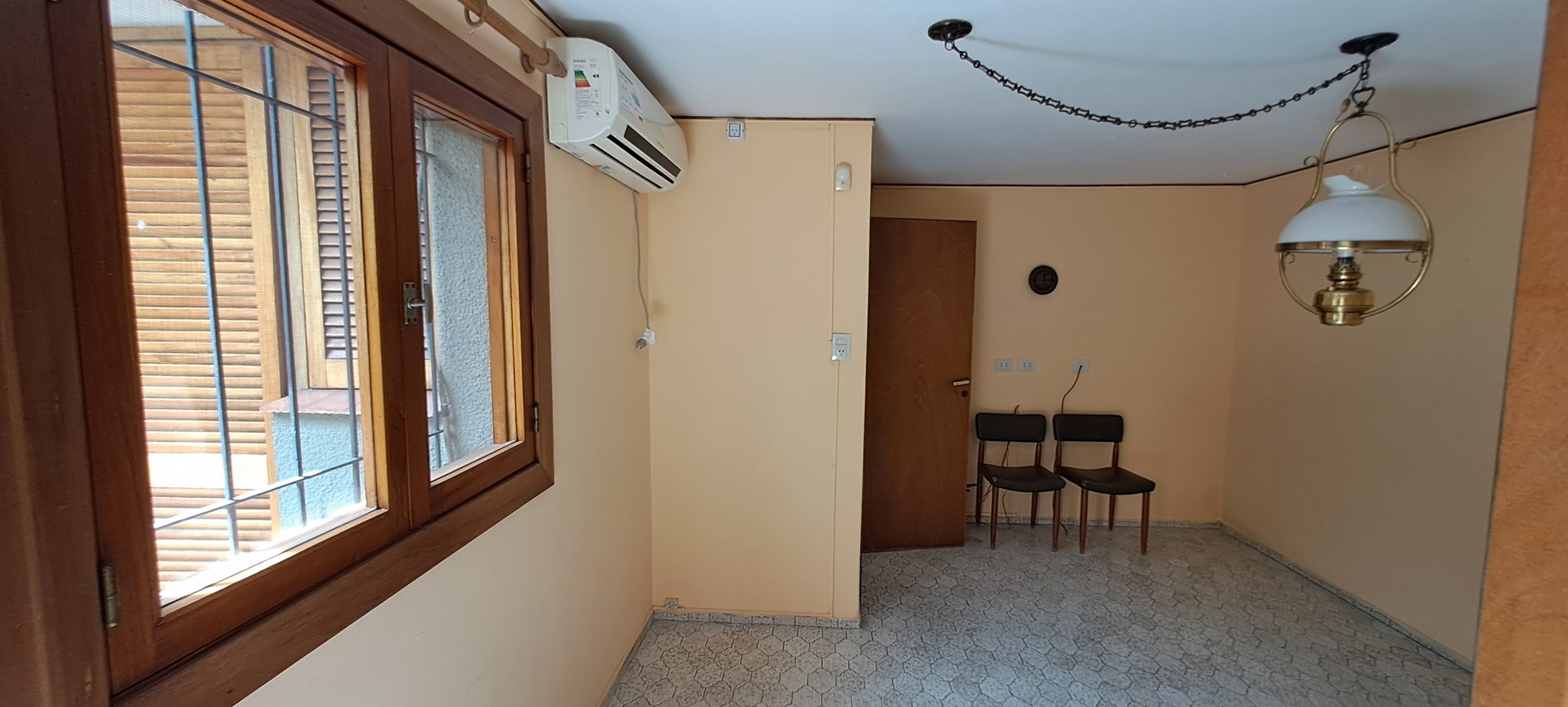 FUNCIONAL CASA EN VENTA