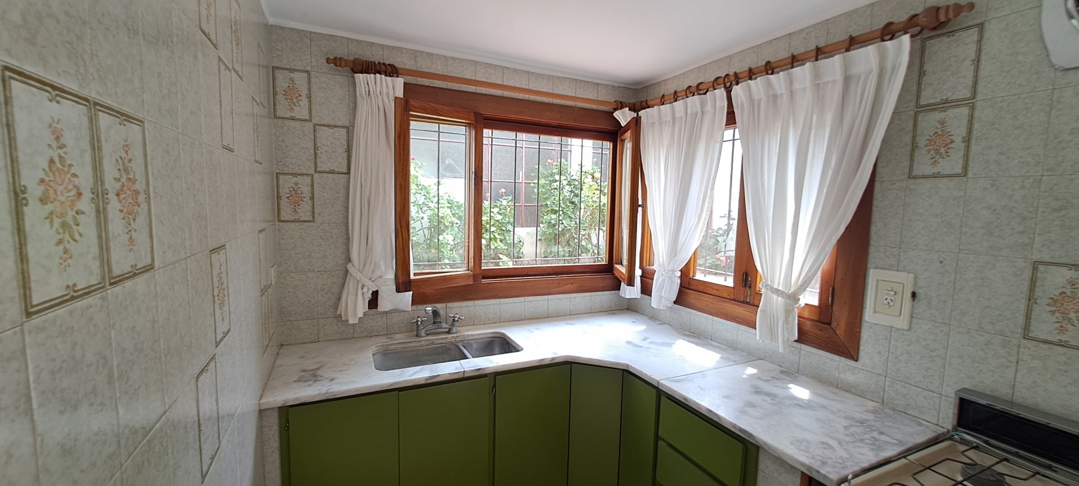 FUNCIONAL CASA EN VENTA