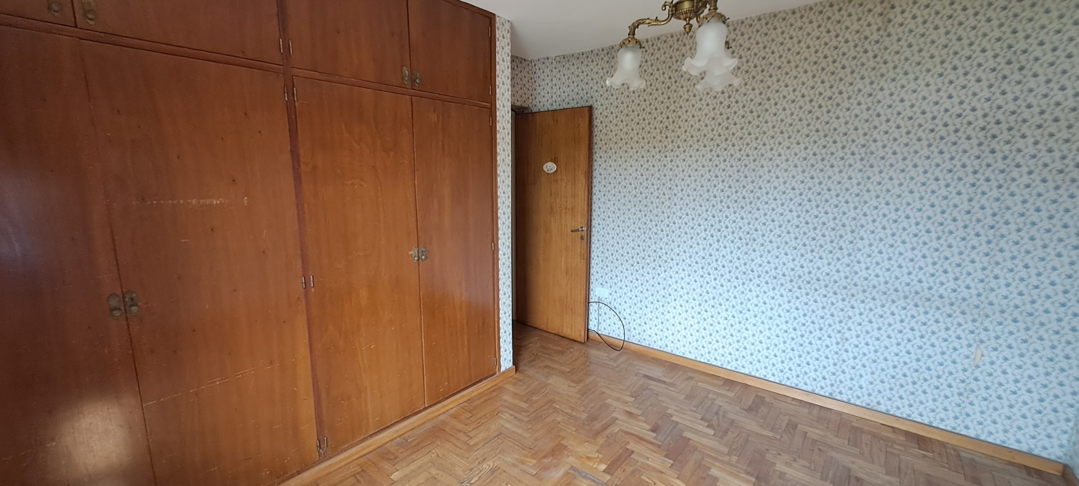 FUNCIONAL CASA EN VENTA