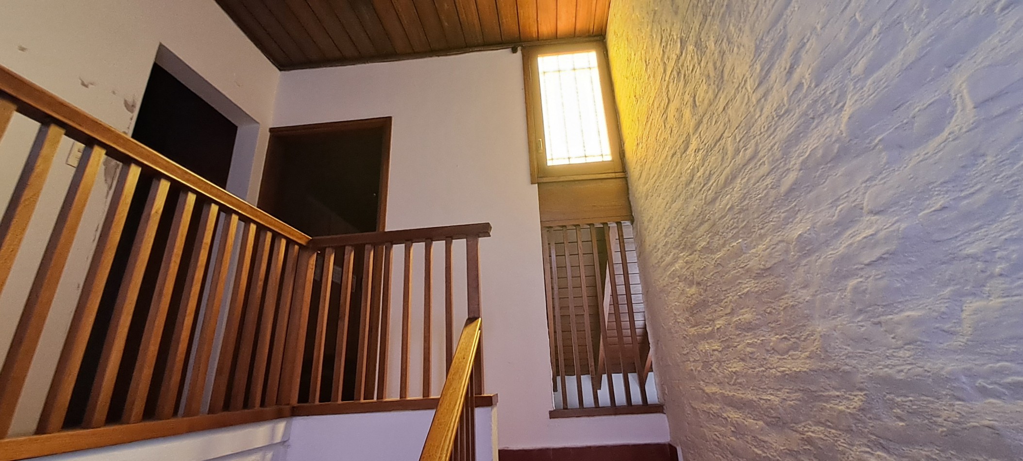 FUNCIONAL CASA EN VENTA