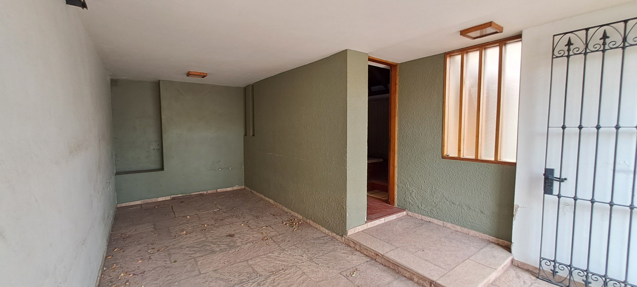 FUNCIONAL CASA EN VENTA