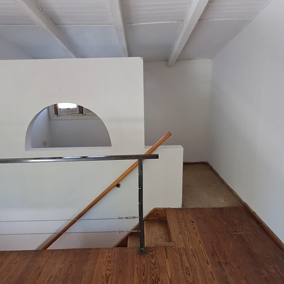 CASA CENTRICA IDEAL PARA VIVIENDA + OFICINA 