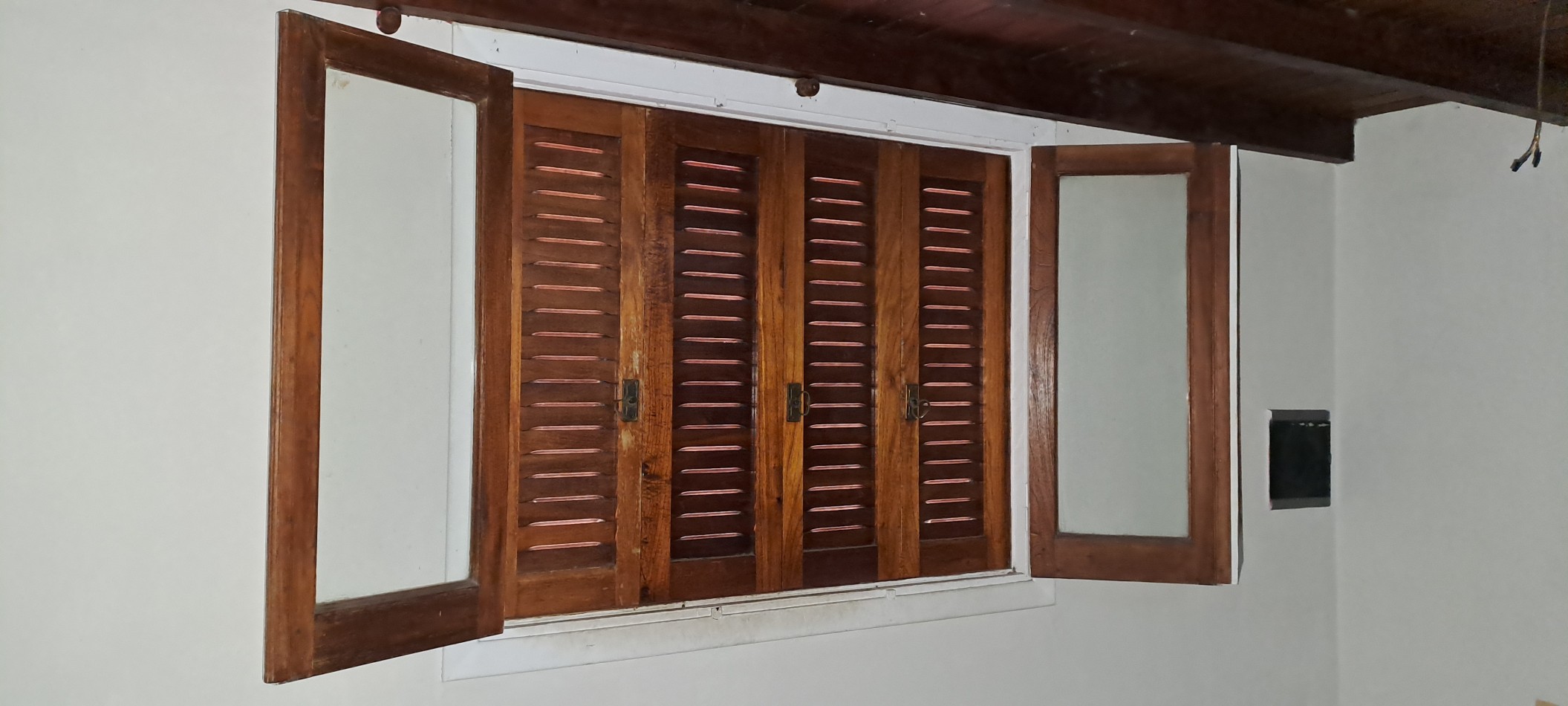 CASA CENTRICA IDEAL PARA VIVIENDA + OFICINA 