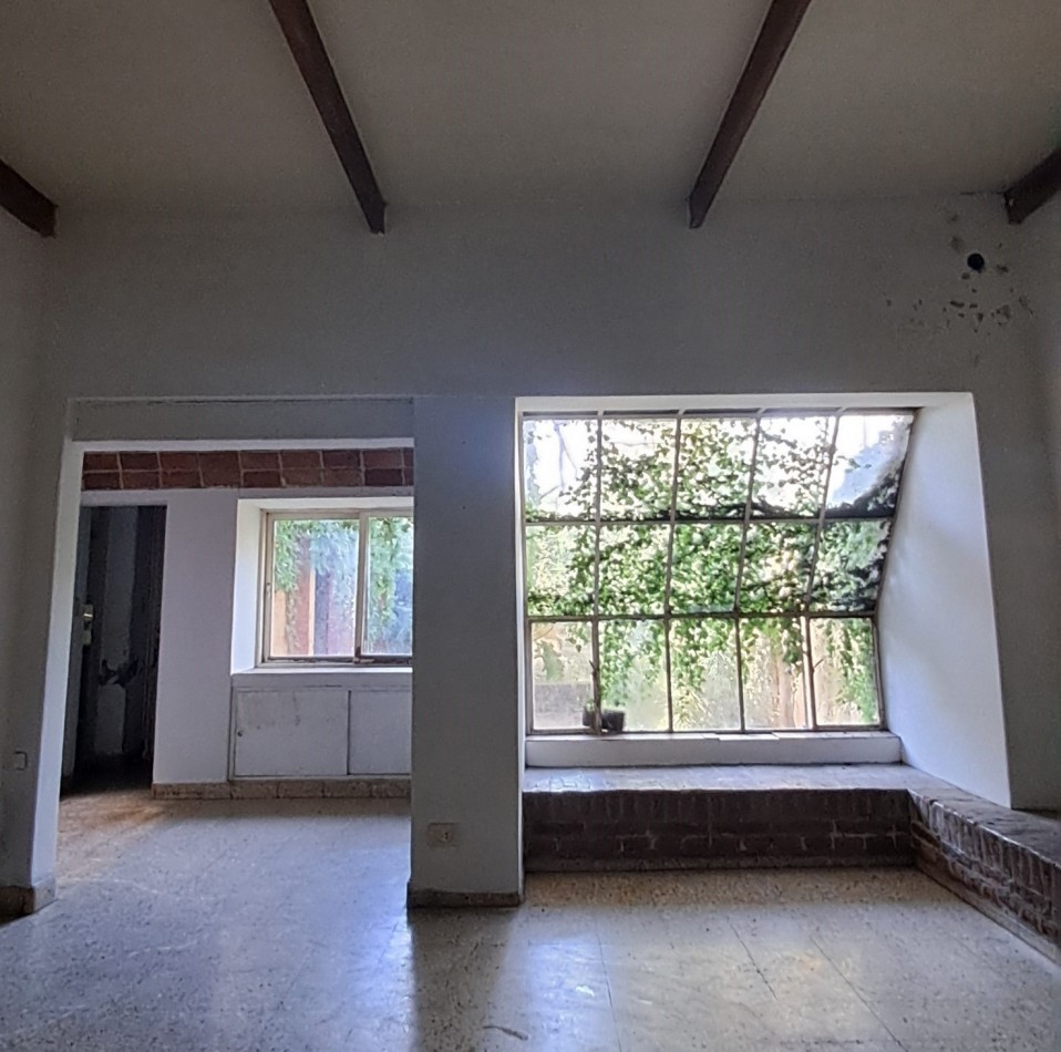 CASA CENTRICA IDEAL PARA VIVIENDA + OFICINA 