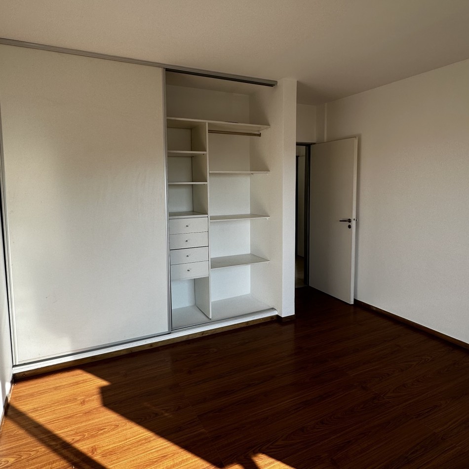 DEPARTAMENTO DE 3 AMBIENTES FRENTE AL PARQUE 