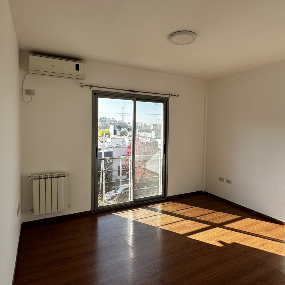 DEPARTAMENTO DE 3 AMBIENTES FRENTE AL PARQUE 