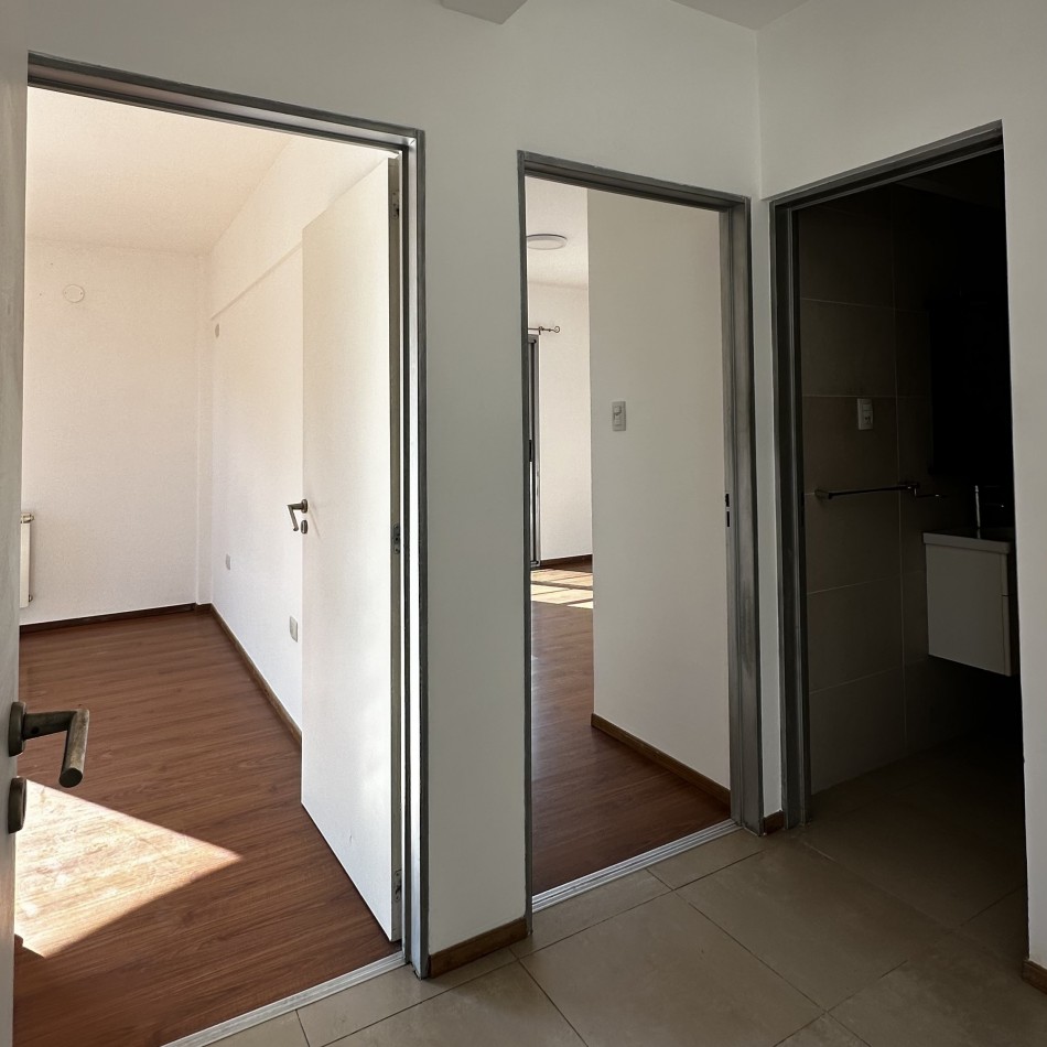 DEPARTAMENTO DE 3 AMBIENTES FRENTE AL PARQUE 