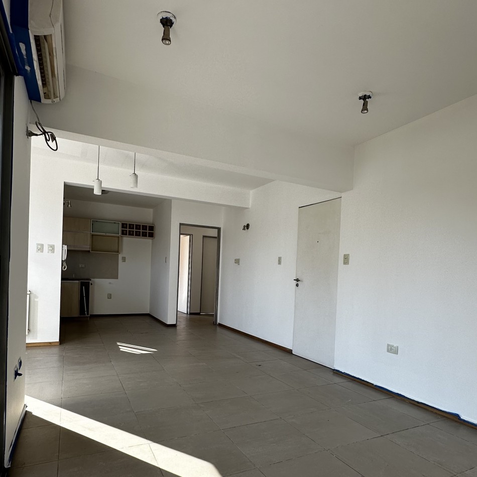 DEPARTAMENTO DE 3 AMBIENTES FRENTE AL PARQUE 