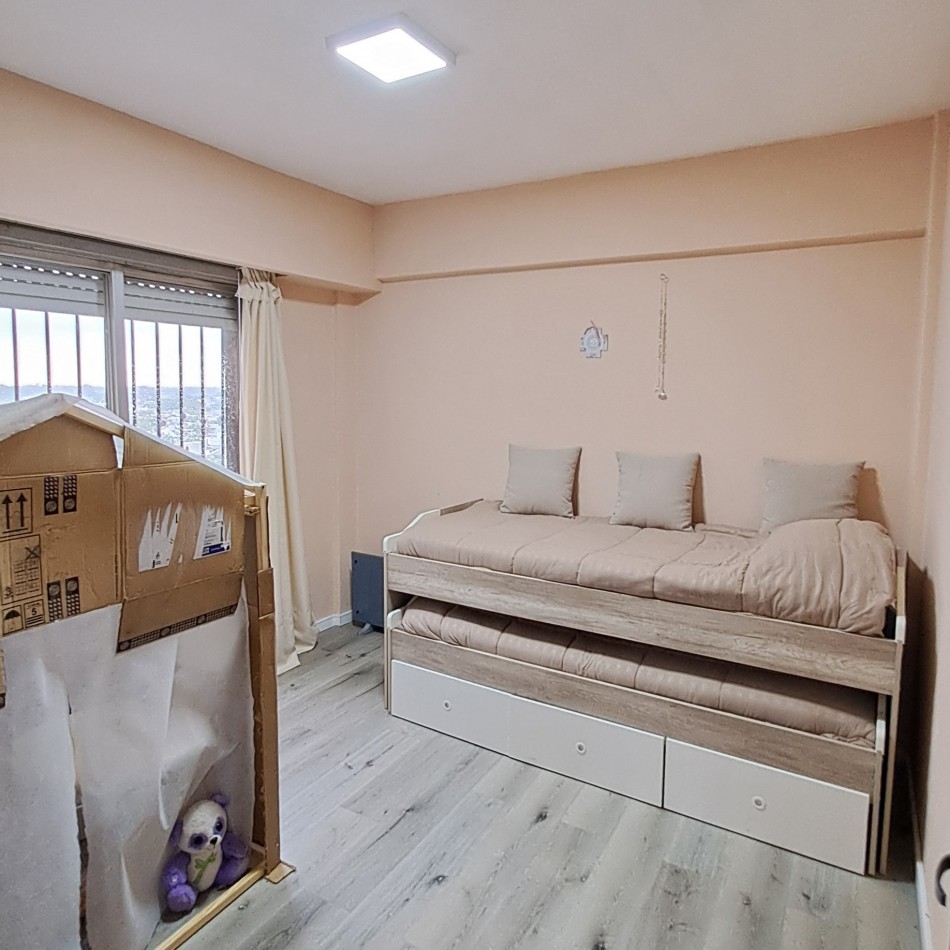 IMPECABLE DEPARTAMENTO CENTRICO  