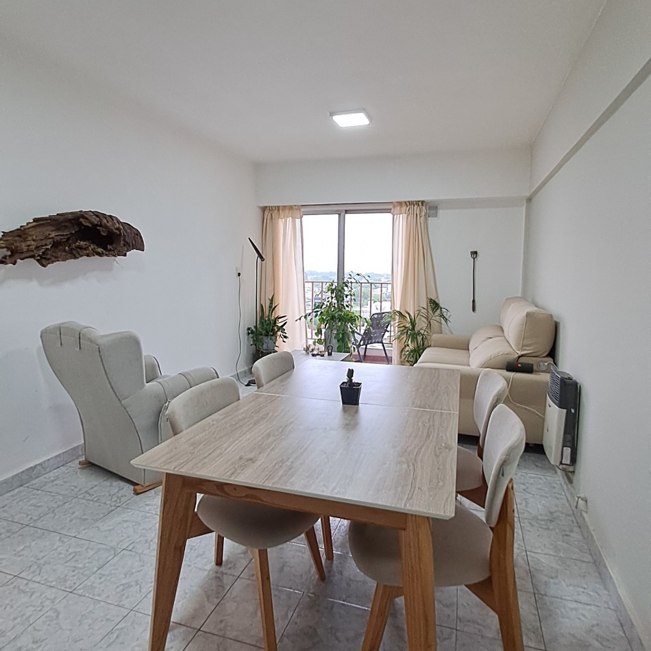 IMPECABLE DEPARTAMENTO CENTRICO  