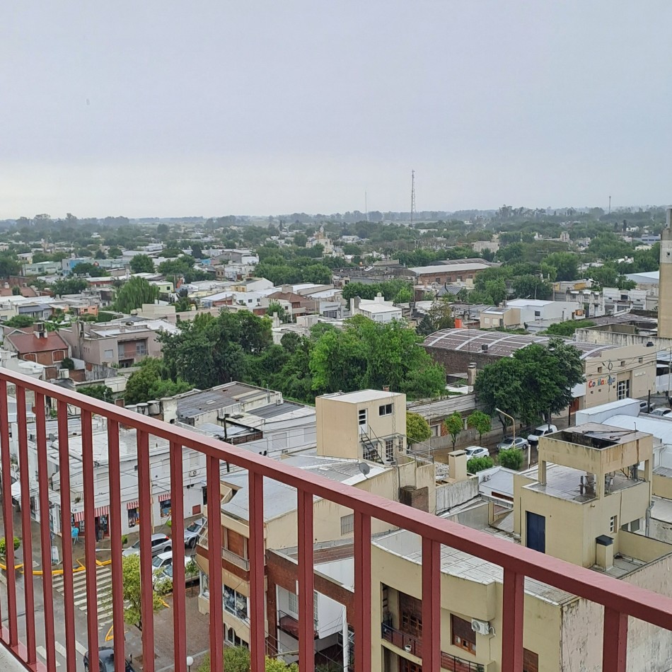 IMPECABLE DEPARTAMENTO CENTRICO  