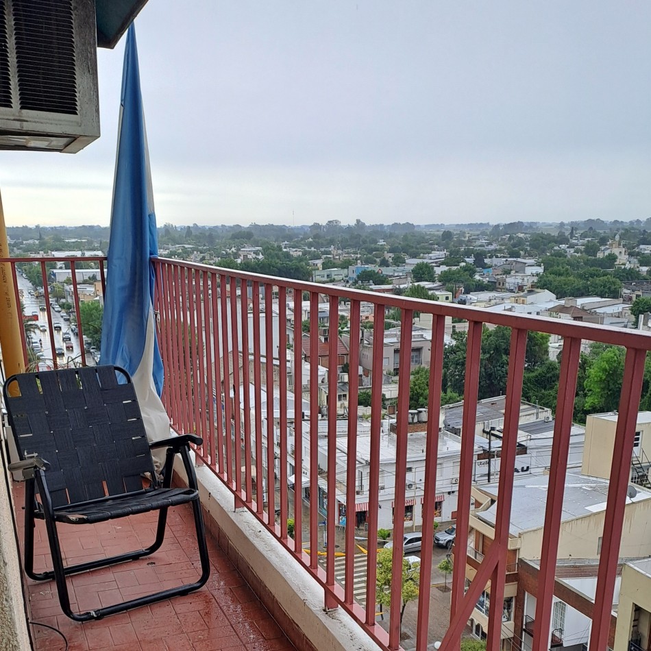 IMPECABLE DEPARTAMENTO CENTRICO  