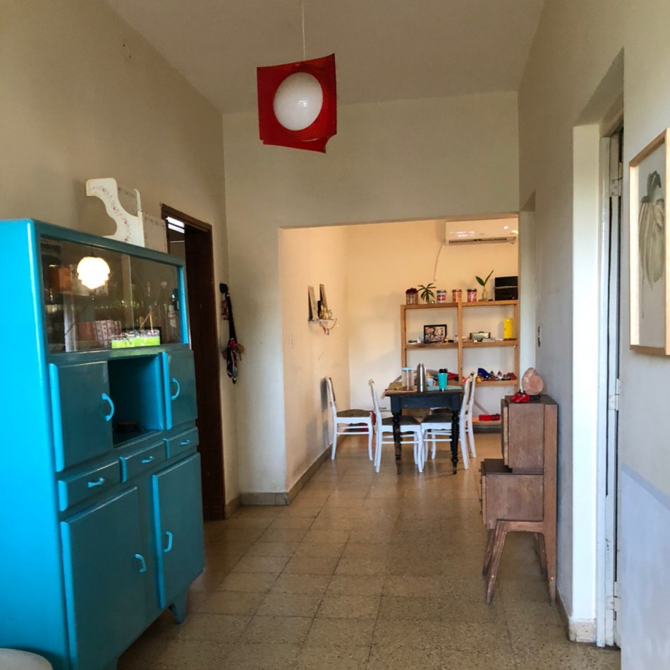 ¡EXCELENTE OPORTUNIDAD! CASA EN ESQUINA CON AMPLIO LOTE