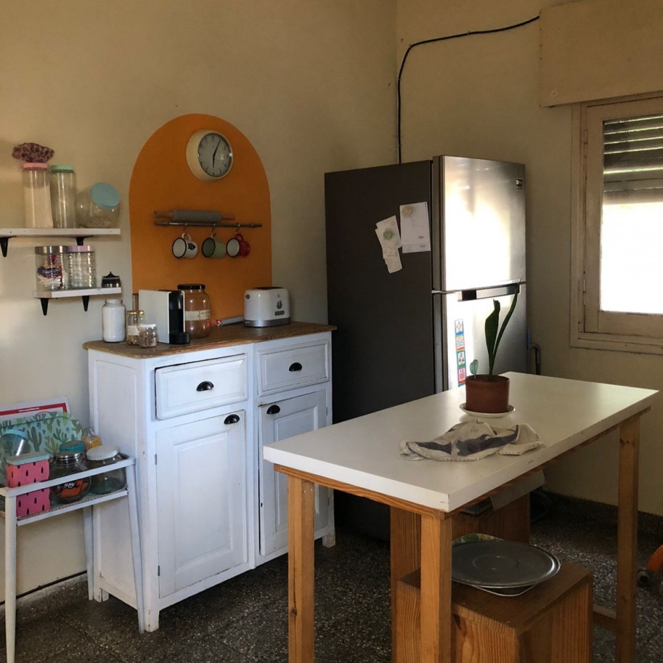 ¡EXCELENTE OPORTUNIDAD! CASA EN ESQUINA CON AMPLIO LOTE