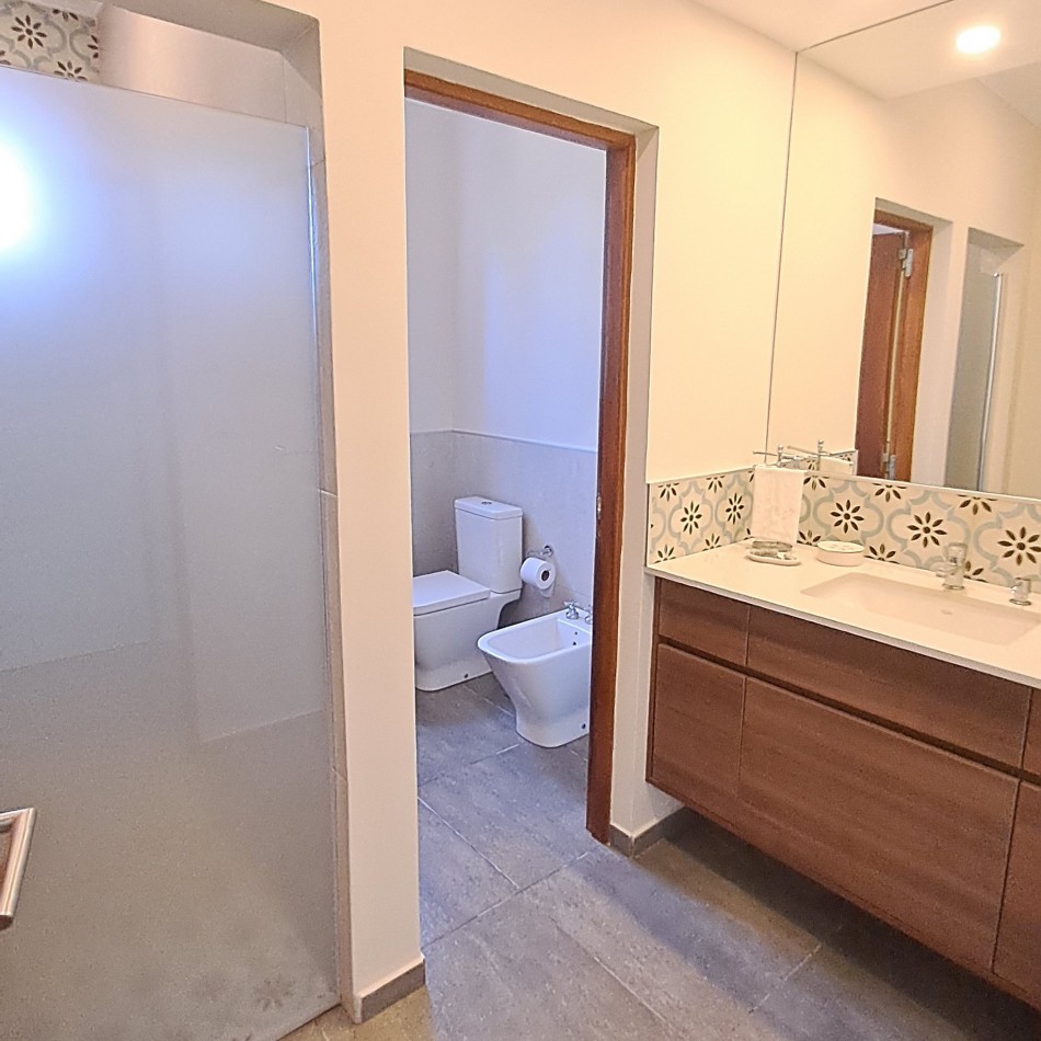 EXCEPCIONAL CASA QUINTA EN VENTA