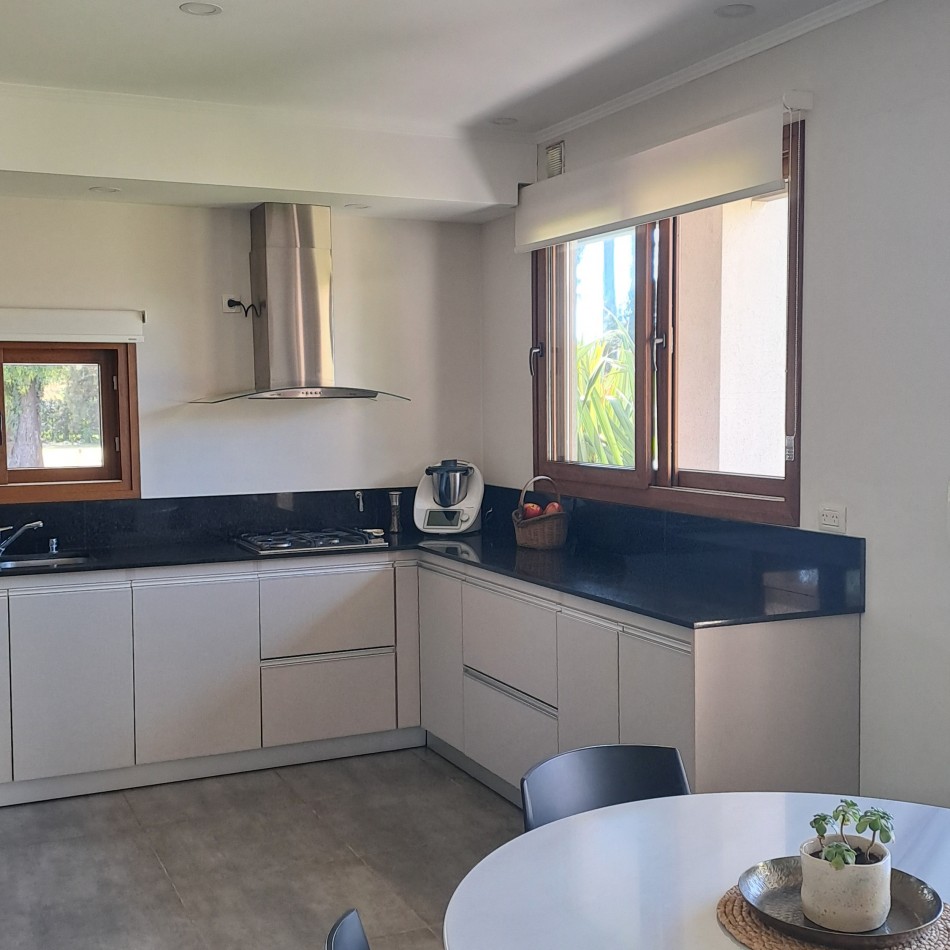 EXCEPCIONAL CASA QUINTA EN VENTA