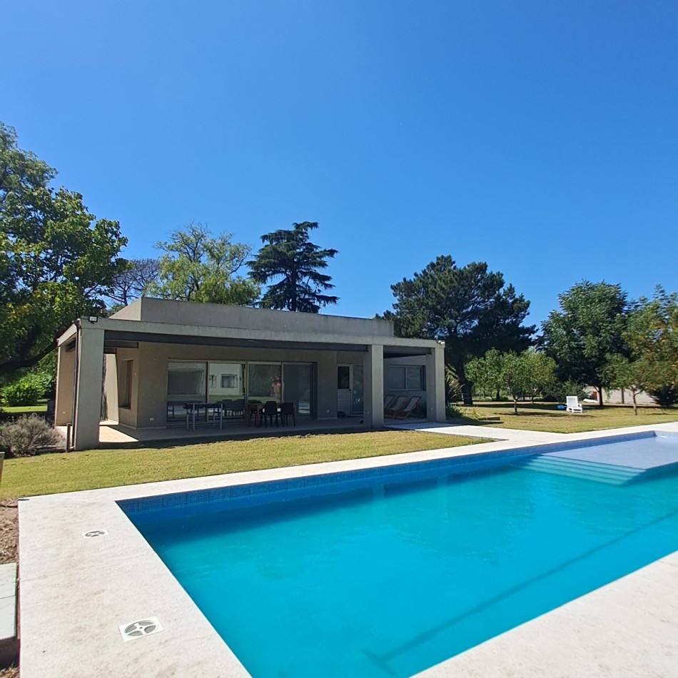 EXCEPCIONAL CASA QUINTA EN VENTA