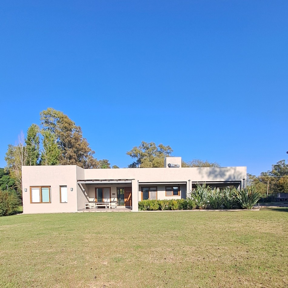 EXCEPCIONAL CASA QUINTA EN VENTA