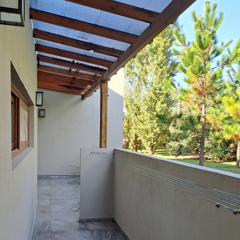 EXCEPCIONAL CASA QUINTA EN VENTA