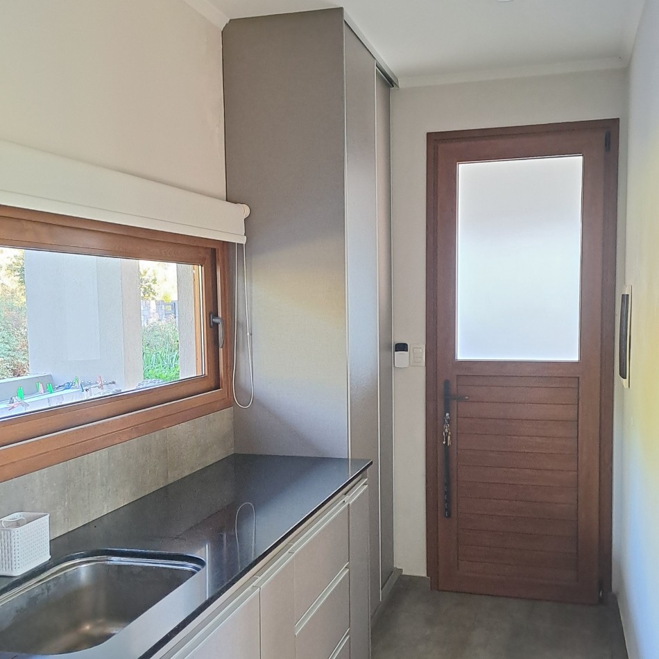 EXCEPCIONAL CASA QUINTA EN VENTA