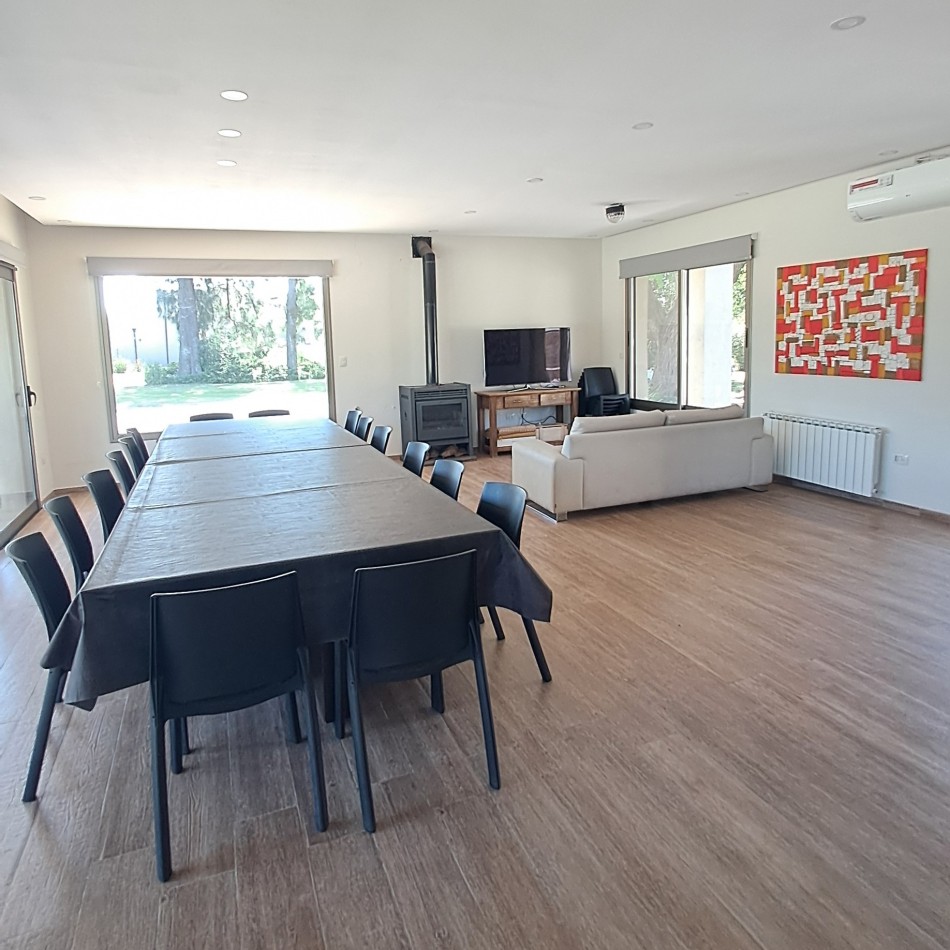 EXCEPCIONAL CASA QUINTA EN VENTA