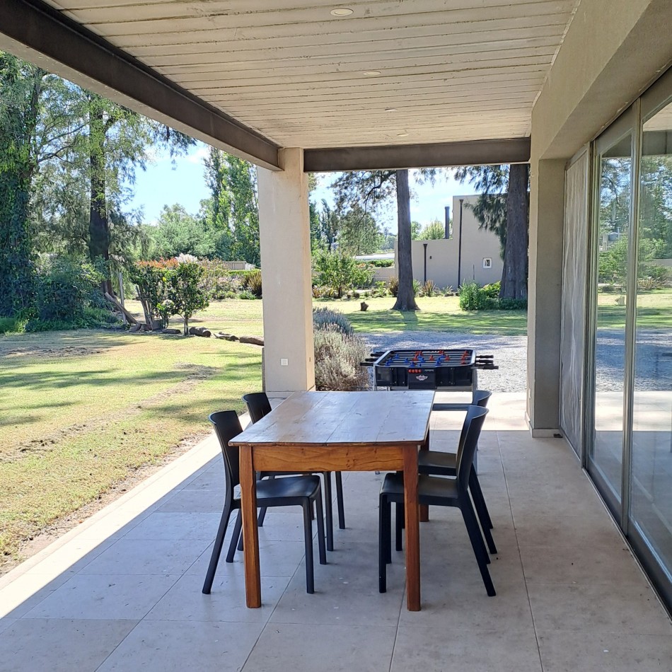 EXCEPCIONAL CASA QUINTA EN VENTA