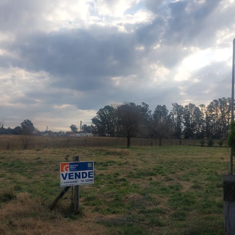 LOTE A 300 METROS DE ACCESO PRINCIPAL