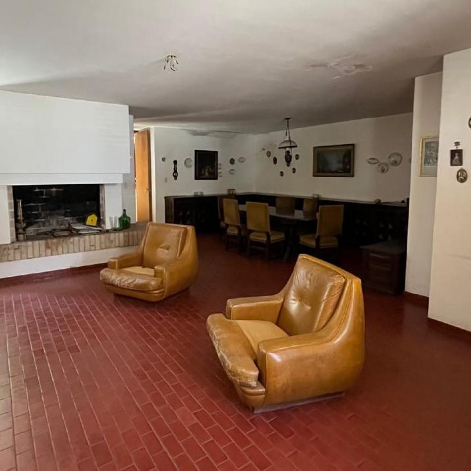 VIVIENDA + OFICINA/CONSULTORIO EN VENTA