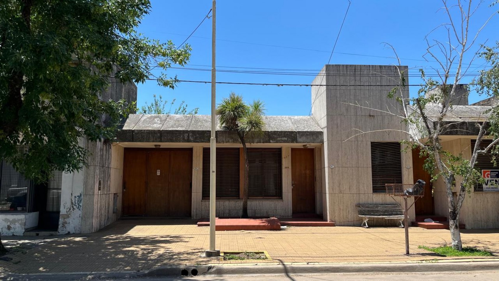VIVIENDA + OFICINA/CONSULTORIO EN VENTA
