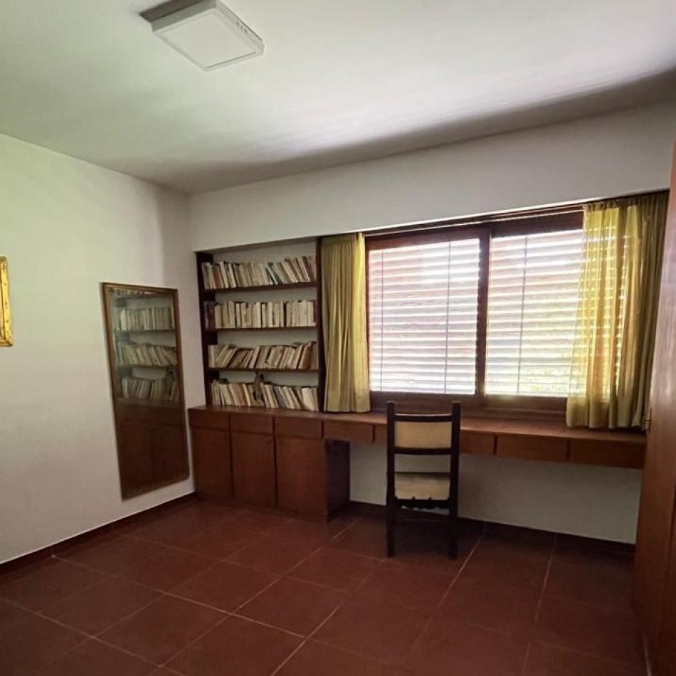 VIVIENDA + OFICINA/CONSULTORIO EN VENTA