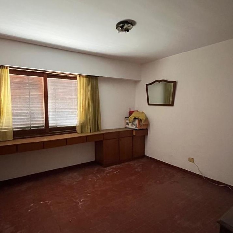 VIVIENDA + OFICINA/CONSULTORIO EN VENTA