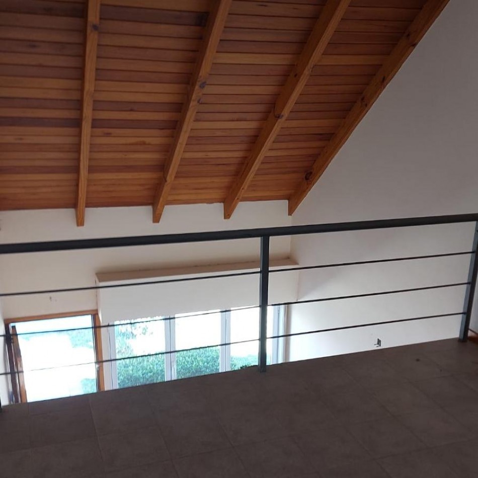 DUPLEX EN VENTA CON EXCELENTE UBICACION