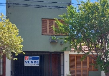 FUNCIONAL CASA EN VENTA