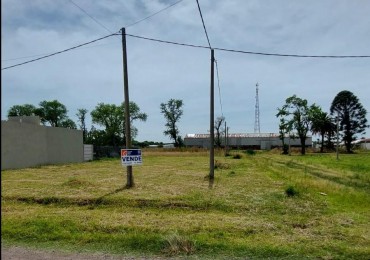 AMPLIO TERRENO EN ESQUINA 